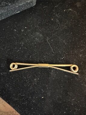 Gold-Tone Double Spring Men’s Collar Clip Accessory